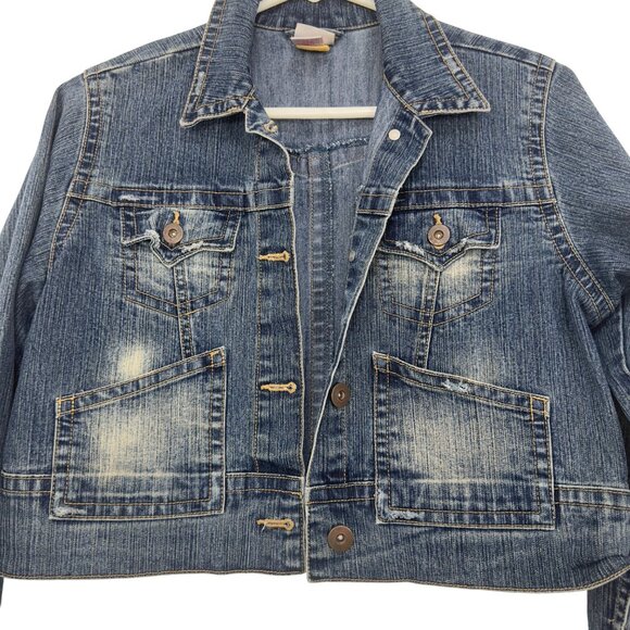 Xhilaration Womens Cropped Denim Jacket SZ XL Blue Button Front Distressed Style - Picture 14 of 15